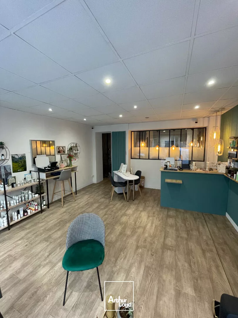 Local commercial 74 m² - Forte visibilité - Centre-ville LIMOGES