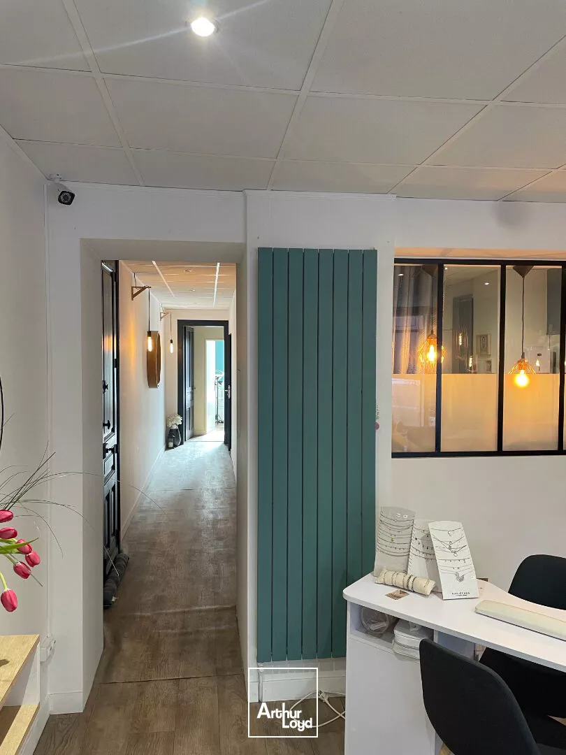 Local commercial 74 m² - Forte visibilité - Centre-ville LIMOGES