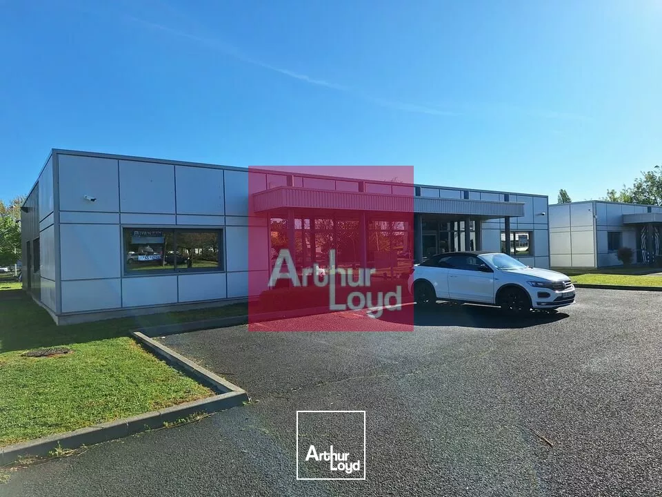 BUREAUX A LOUER AUBIERE 335m² AVEC STOCKAGE + 12 STATIONNEMENTS