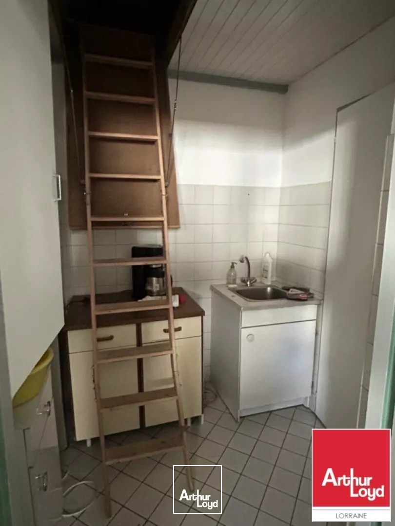 LOCAL COMMERCIAL à VENDRE de 252 m²