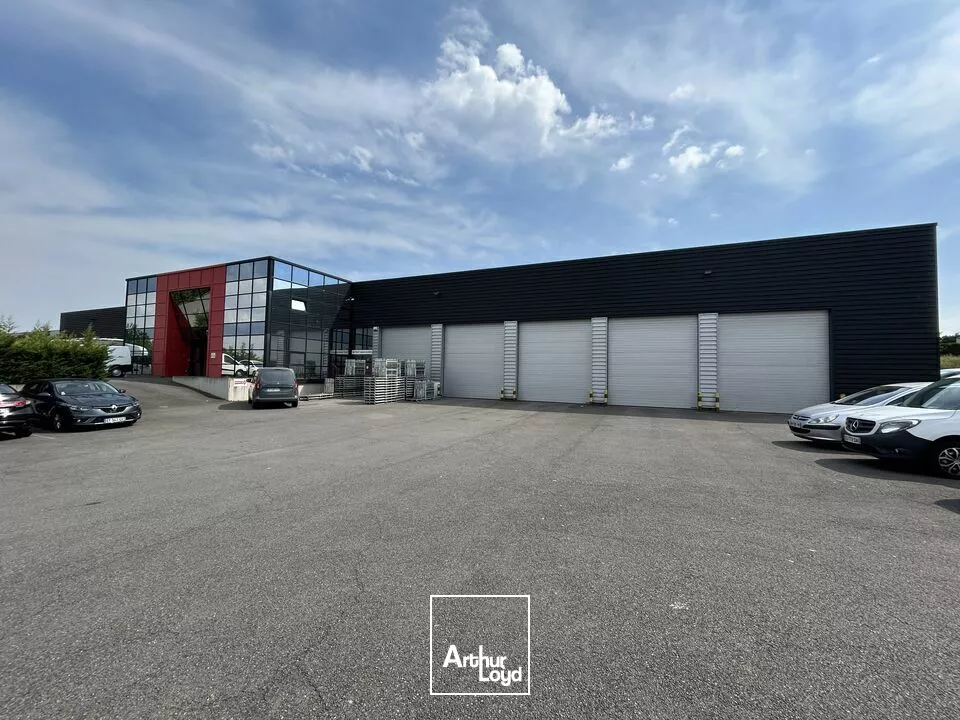 LOCAL D'ACTIVITE - ENTREPOT à LOUER de 5230 m²
