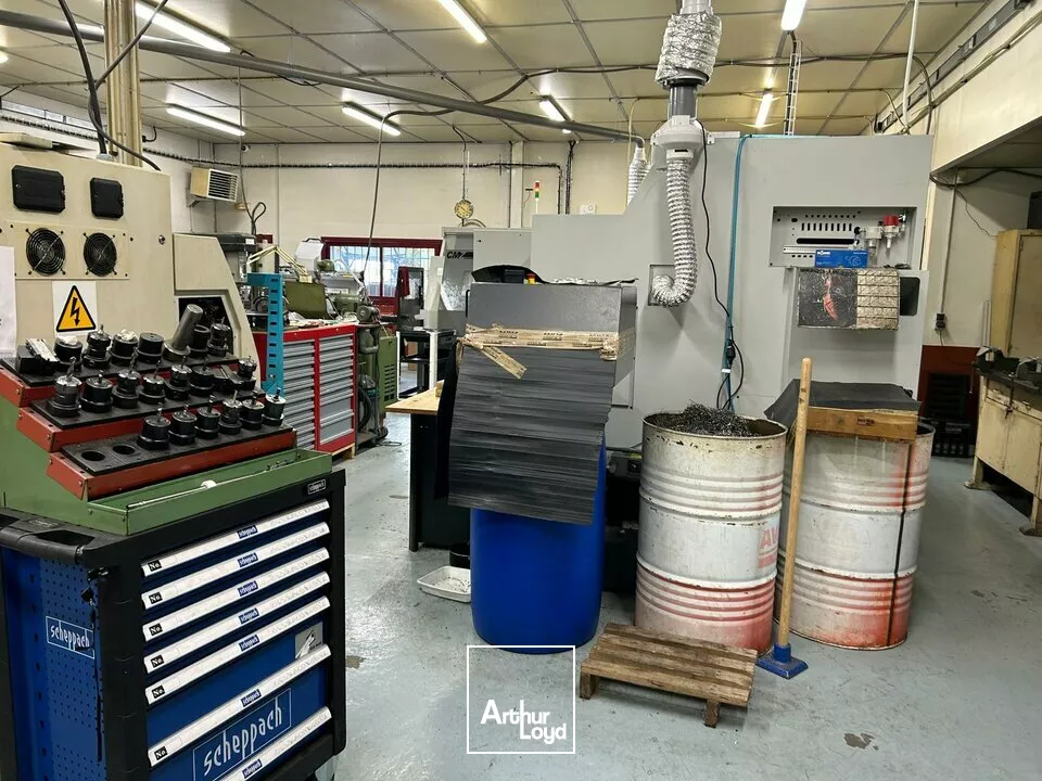 VALENCISSE - VENTE LOCAL D'ACTIVITÉ DE 557 M²