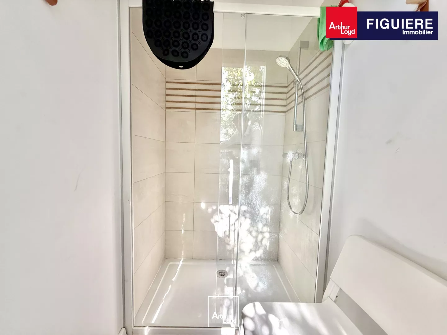 BUREAUX A LOUER AVEC PARKINGS PRIVATIFS SUR LE POLE D'ACTIVITÉS D'AIX