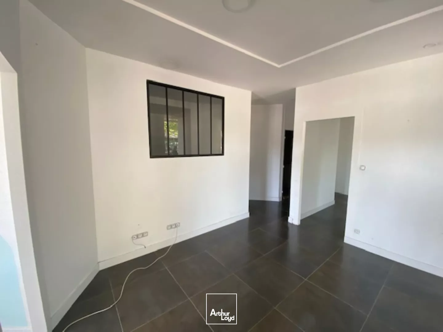 LOCAL PROFESSIONNEL 90 M² PLACE DE LA LIBERTE BREST