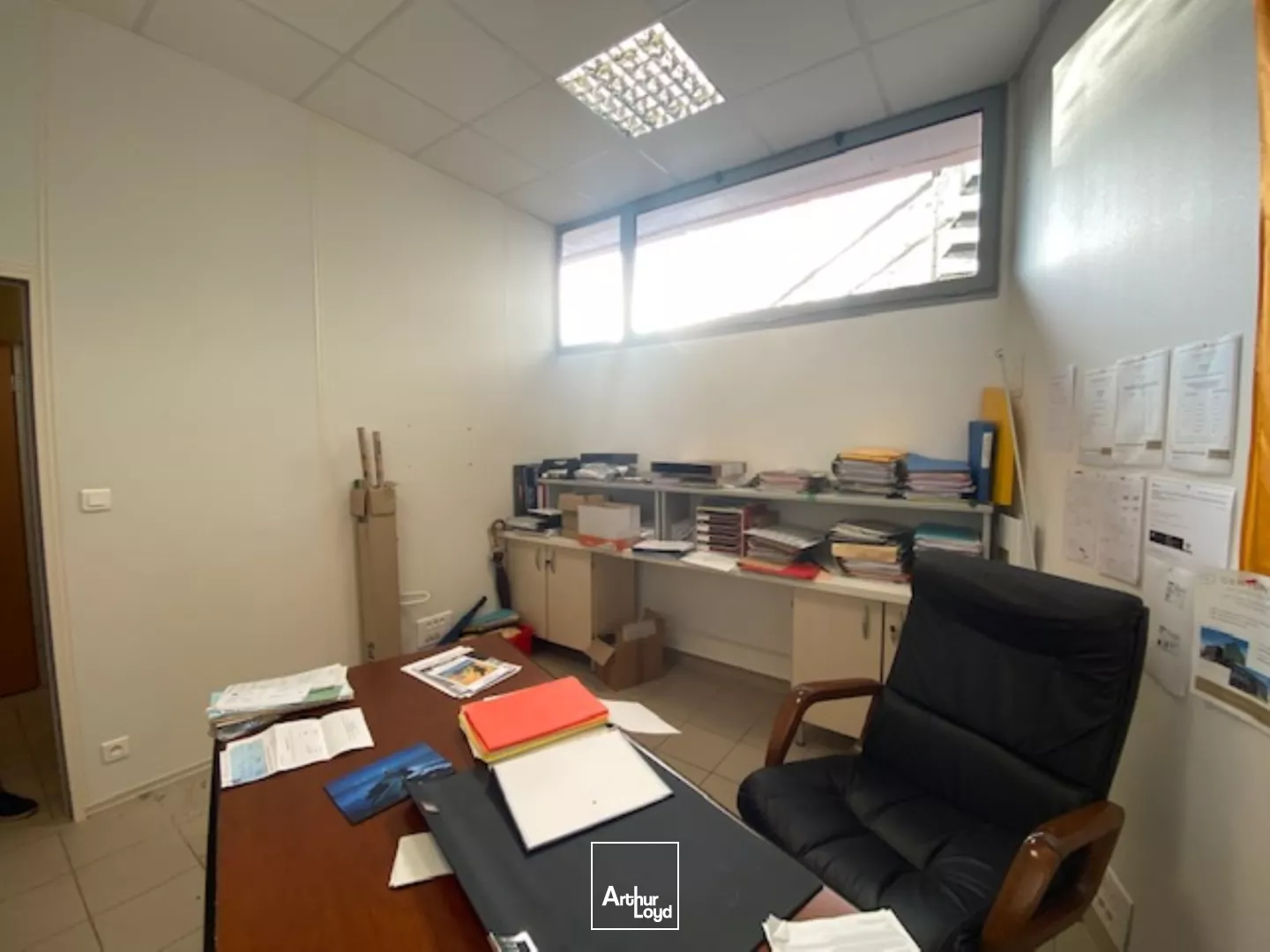 A LOUER LOCAL COMMERCIAL 100 M² PORT DE COMMERCE DE BREST