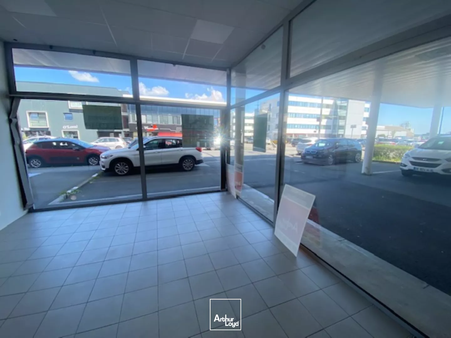 A LOUER LOCAL COMMERCIAL 100 M² PORT DE COMMERCE DE BREST