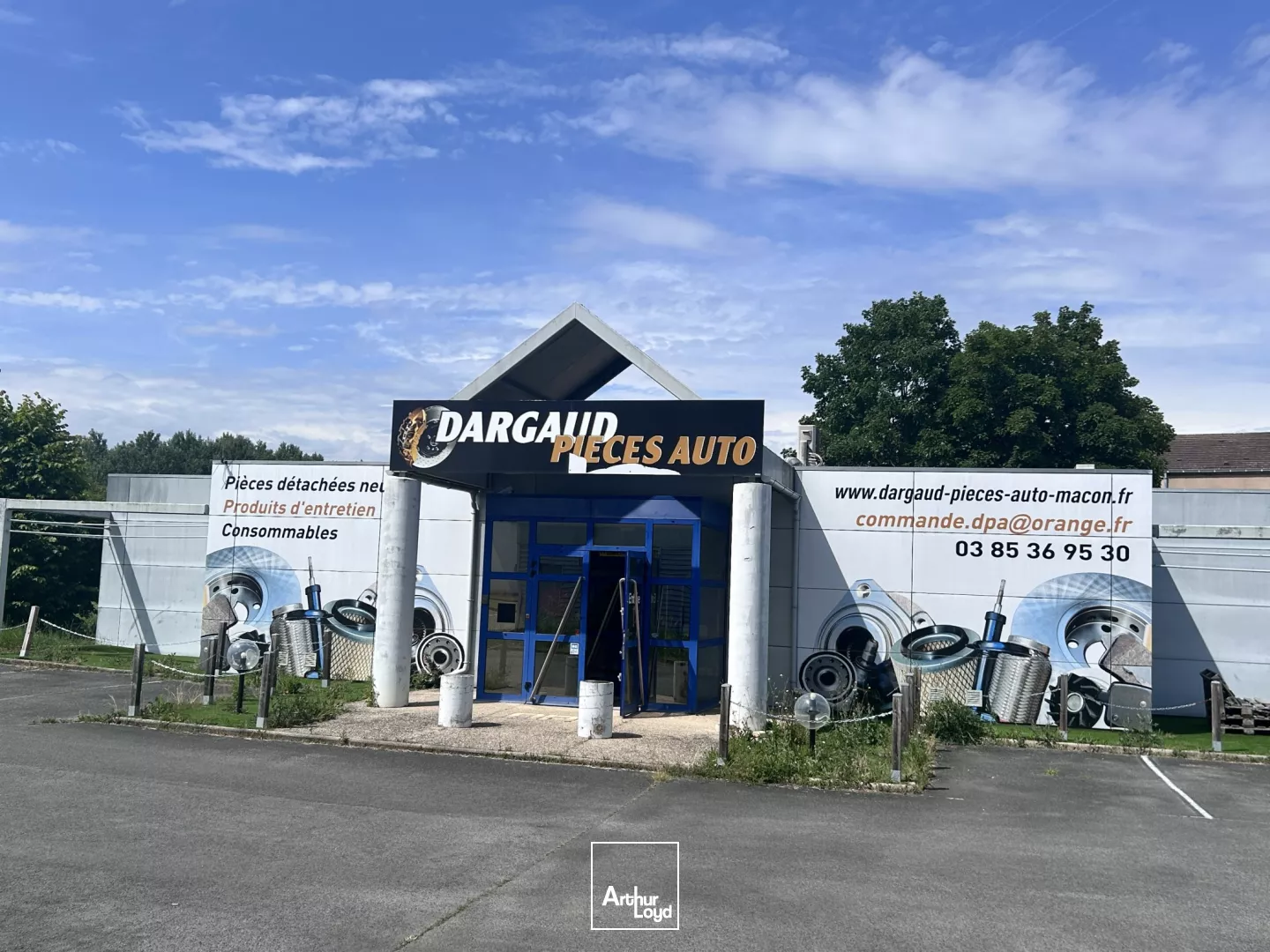 MACON SUD - Local commercial à louer