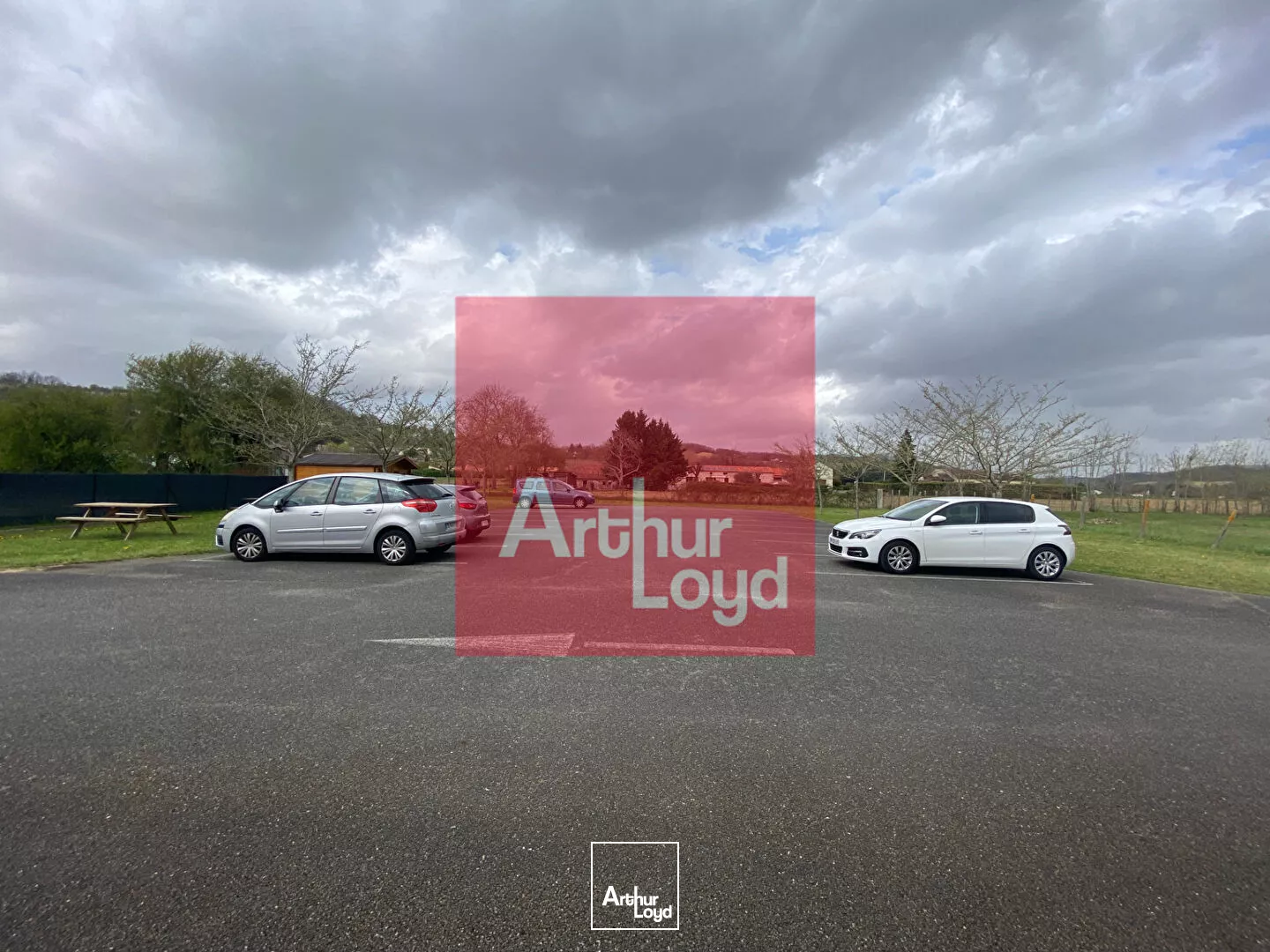 À VENDRE ? Ensemble de bureaux d'environ 980 m² dans une zone d'activités stratégique