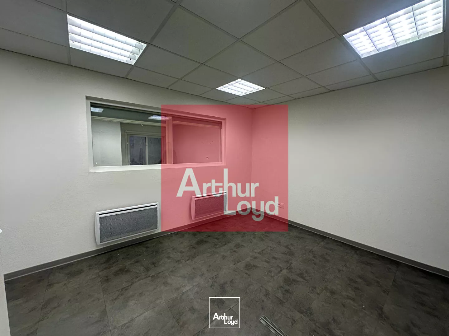 À vendre ? Plateau de bureaux 145 m² avec patio et parkings en hyper centre d'Agen