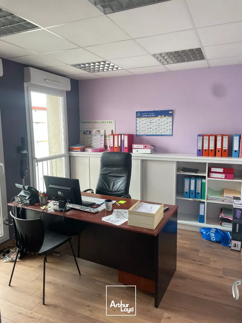 Bureaux à Louer ZONE NORD LIMOGES -157 m² avec parking