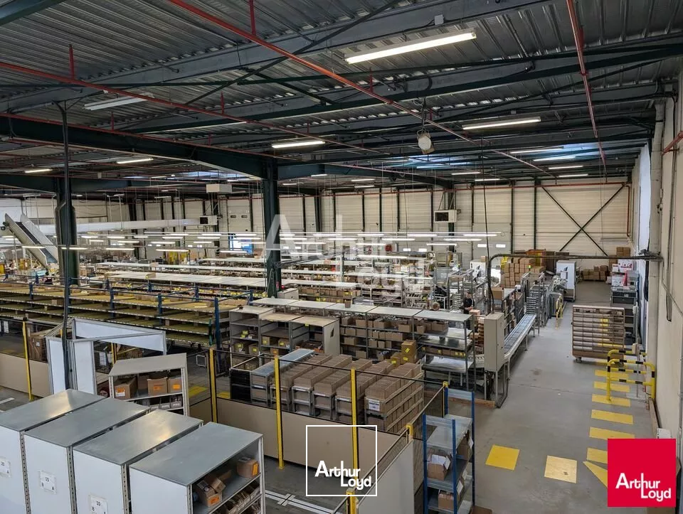 Entrepôt qualitatif, facile d'accès, en 1ère couronne de Rennes !