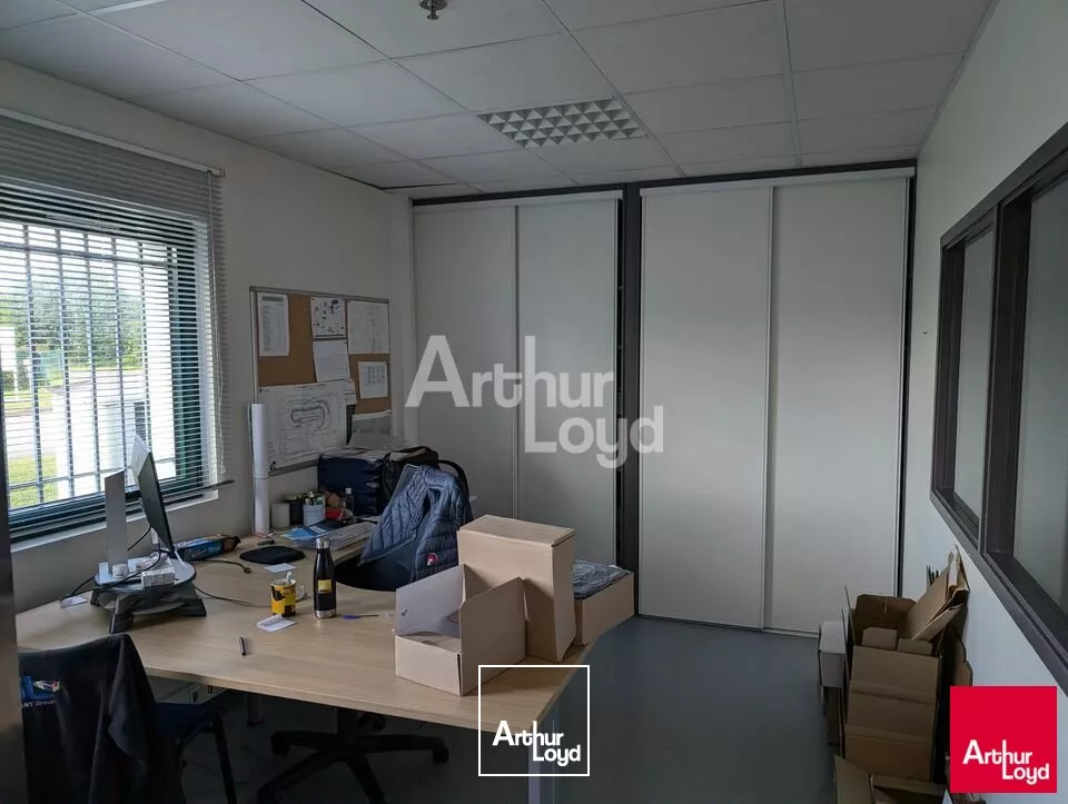 Entrepôt qualitatif, facile d'accès, en 1ère couronne de Rennes !