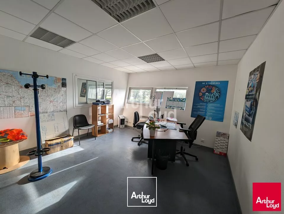 Local d'activité avec grand foncier de 15000 m² sur l'axe Rennes-Nantes ! 