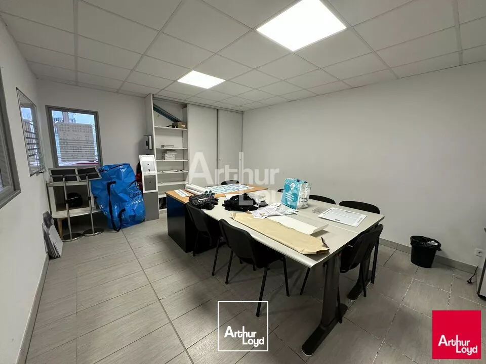 CESSON SEVIGNE - LOCAL D'ACTIVITE A LOUER - 550 M²