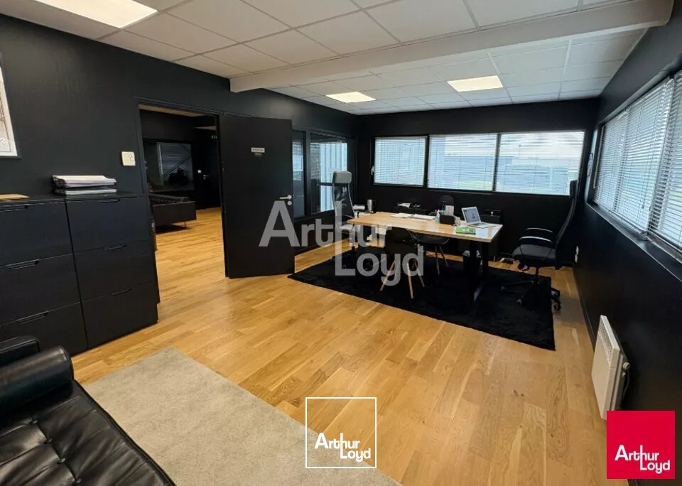 Bâtiment indépendant à moins de 10 minutes de Rennes