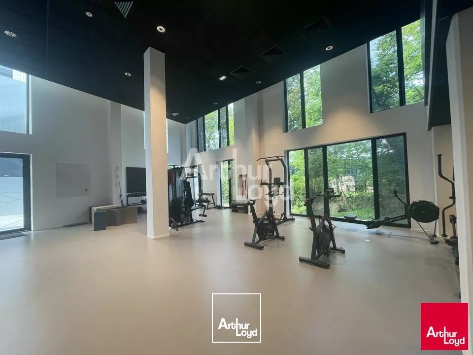 CESSON SEVIGNE - VIASILVA - BUREAUX A LOUER - 361 M²