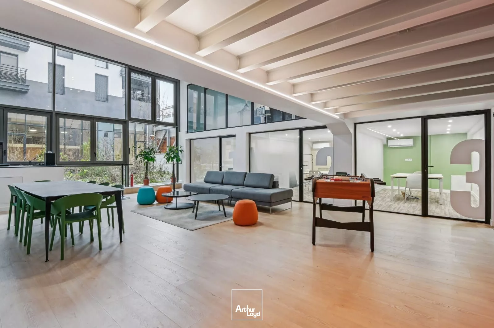 Bureaux à louer à COURBEVOIE 92400