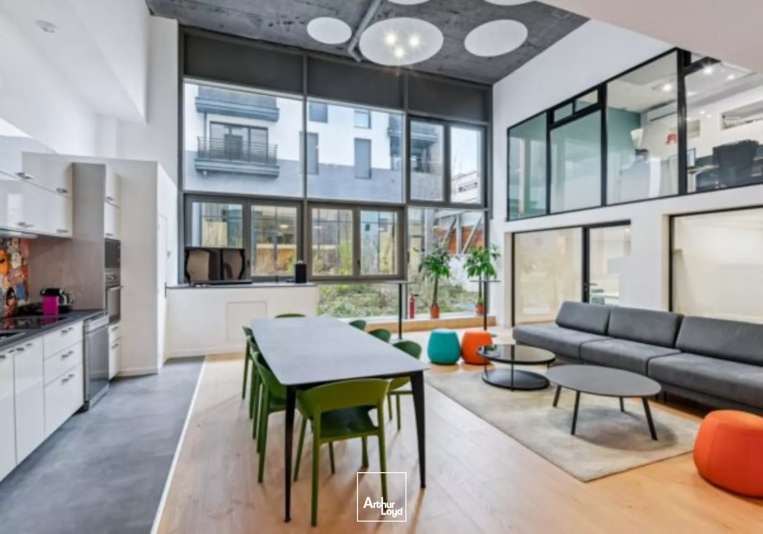 Bureaux à louer à COURBEVOIE 92400