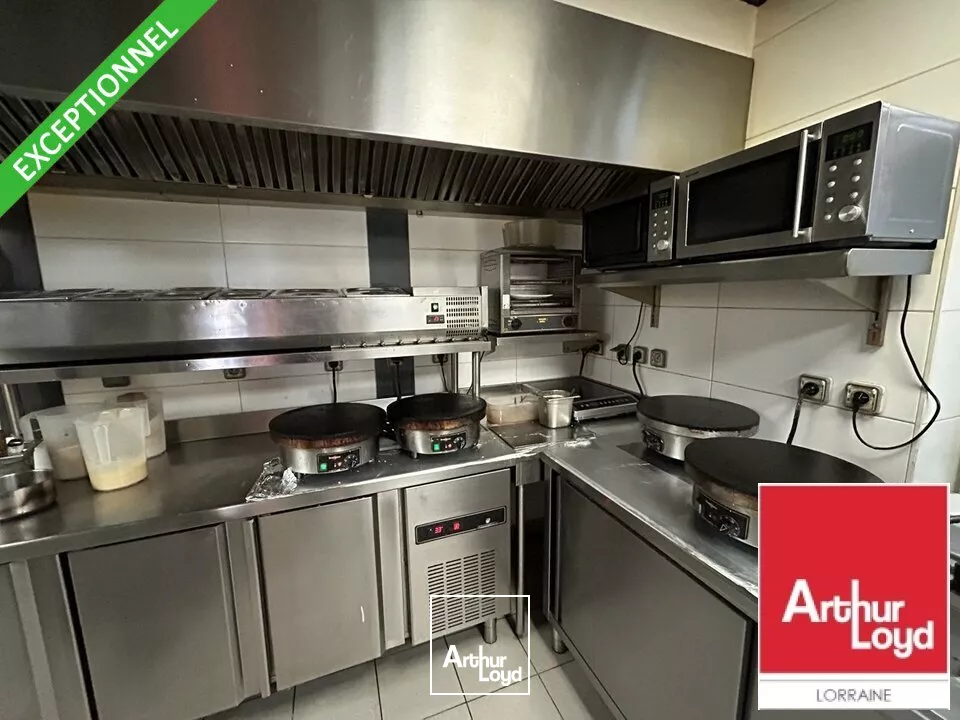 FONDS DE COMMERCE à VENDRE de 325 m²