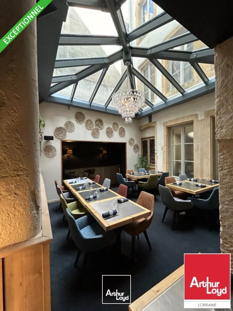 FONDS DE COMMERCE à VENDRE de 325 m²