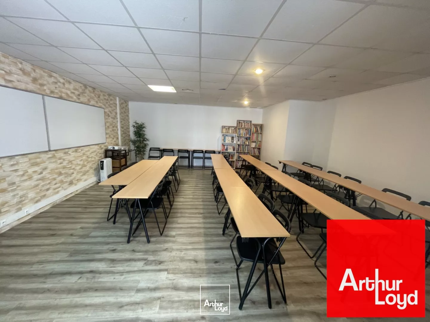 LOCAL PROFESSIONNEL 107 M² LOCATION - MONTPELLIER CENTRE - PROCHE TRIBUNAL