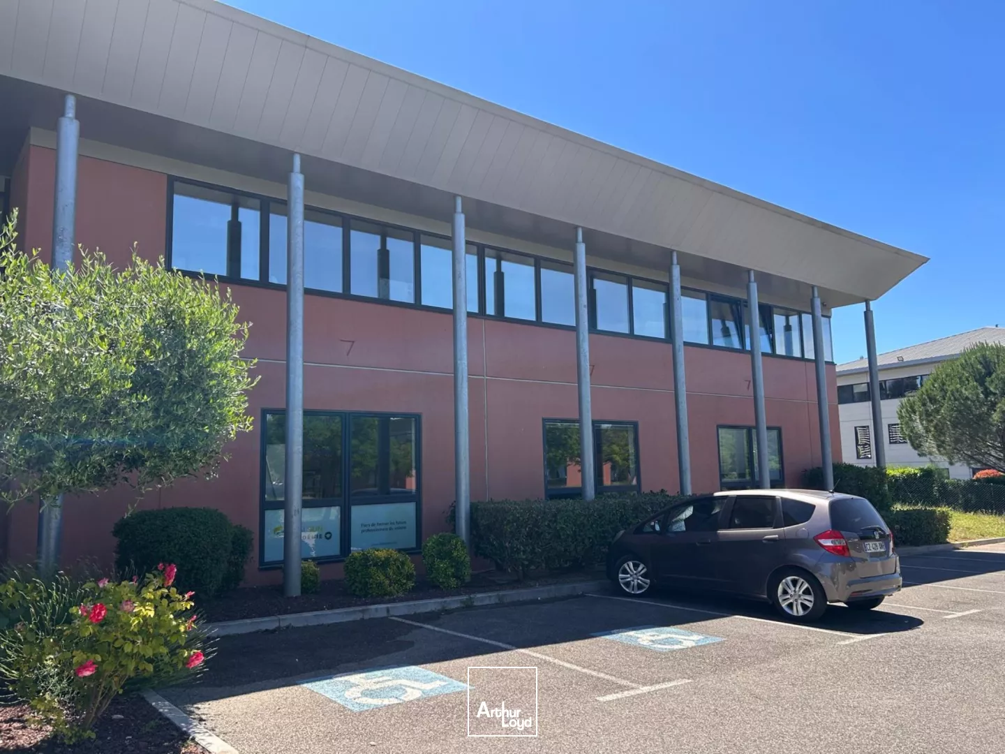 Bureaux avec parkings à vendre - Château Gombert - 13013 Marseille