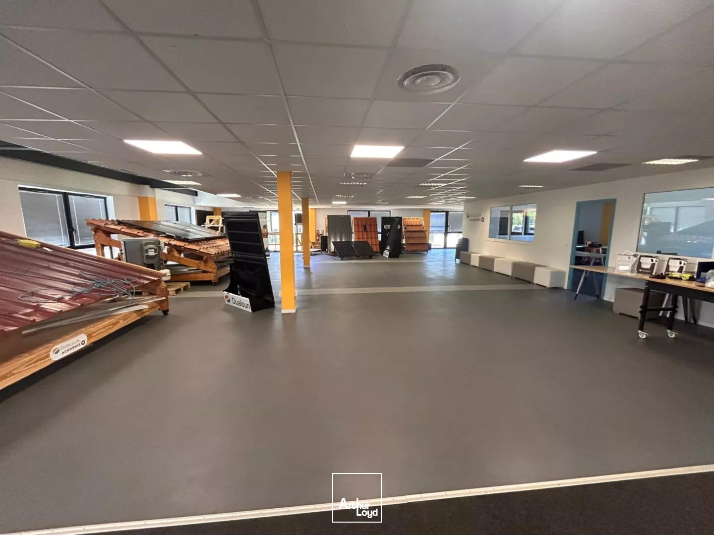 Bureaux avec parkings à vendre - Château Gombert - 13013 Marseille