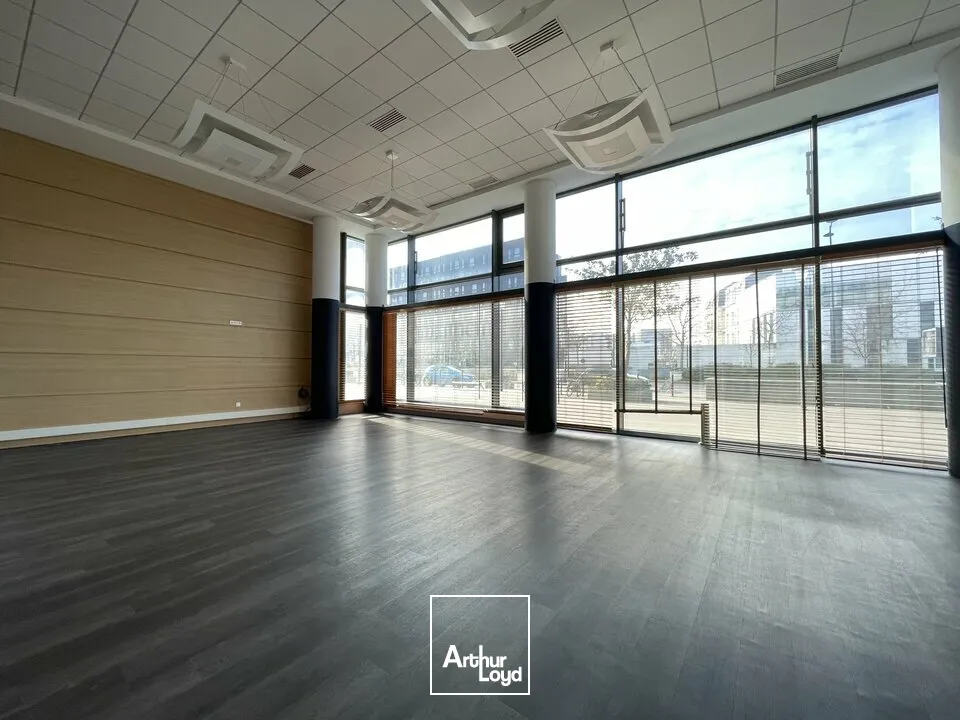 À LOUER - LE HAVRE CENTRE - BUREAUX - 533 m² - PMR 