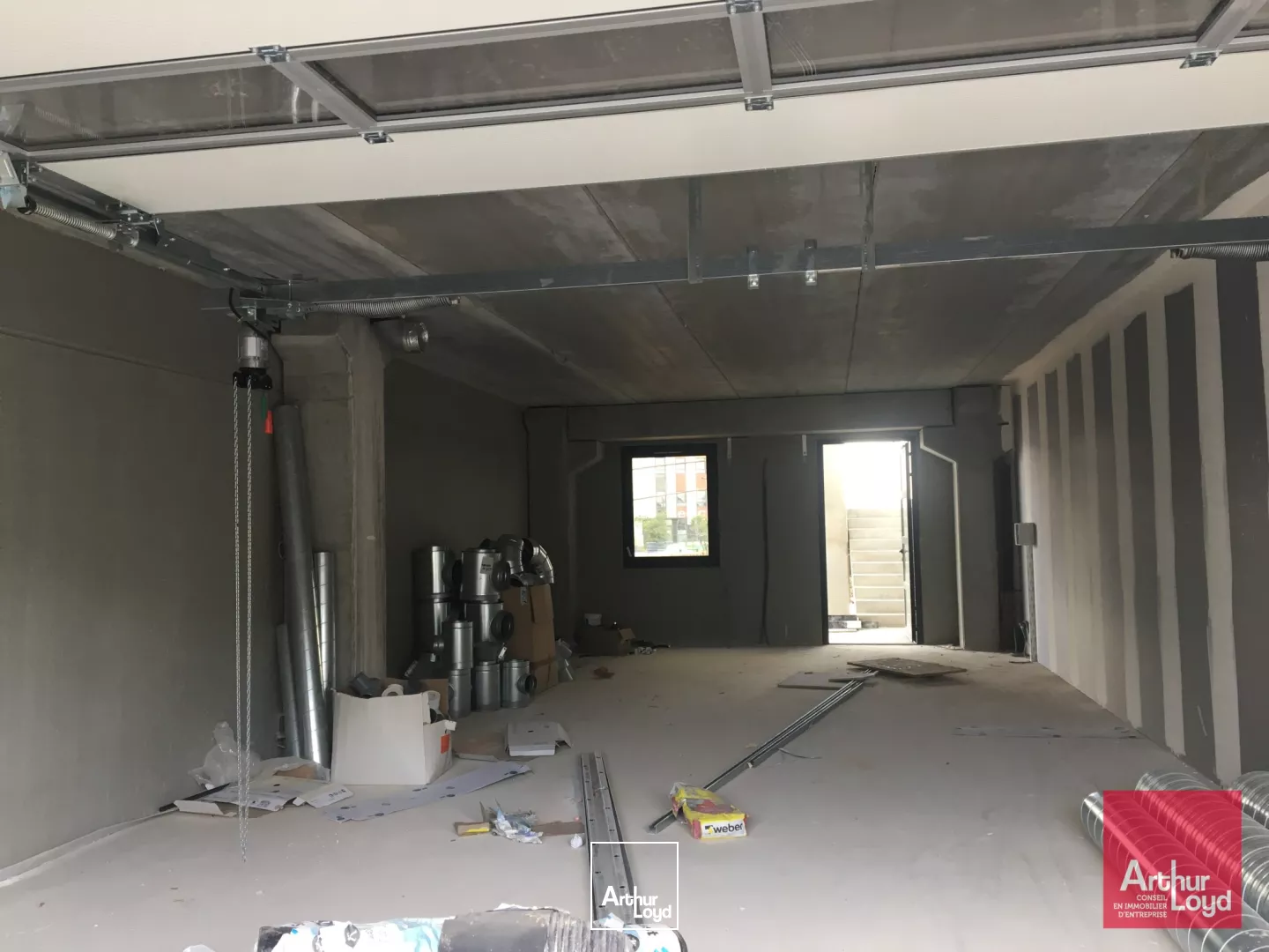 LOCATION LOCAUX D'ACTIVITÉS 68 M2 - MONTPELLIER GAROSUD - RECHERCHE LOCATAIRE