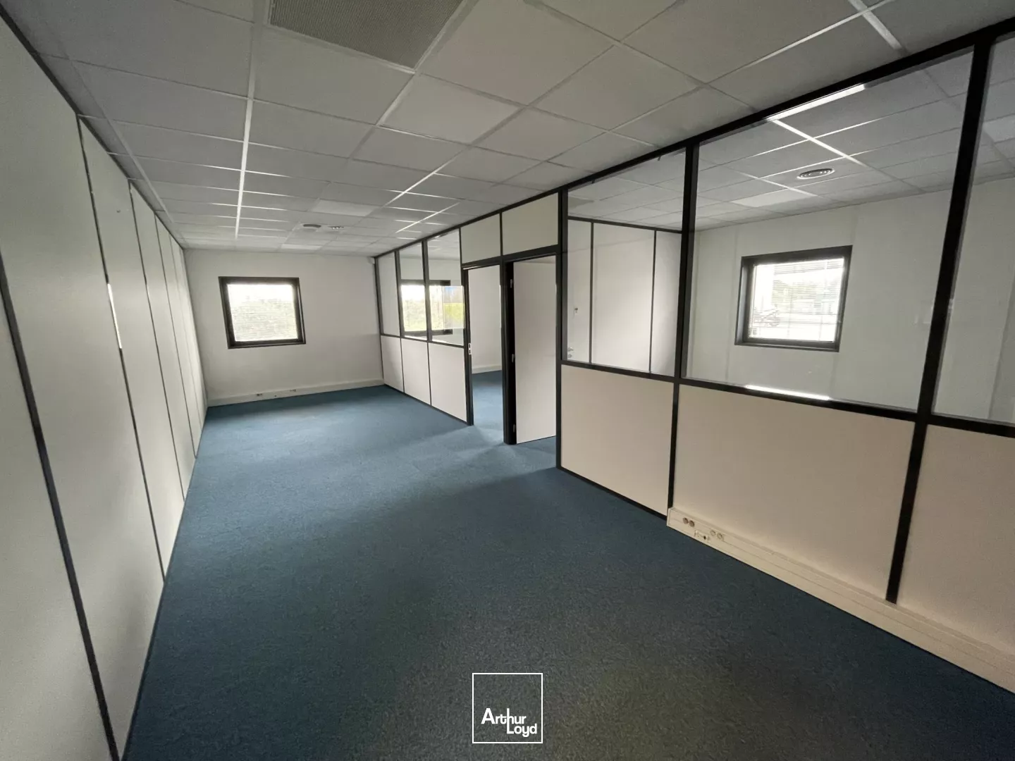 BUREAUX A VENDRE OU À LOUER A NANTES PROCHE PERIPHERIQUE