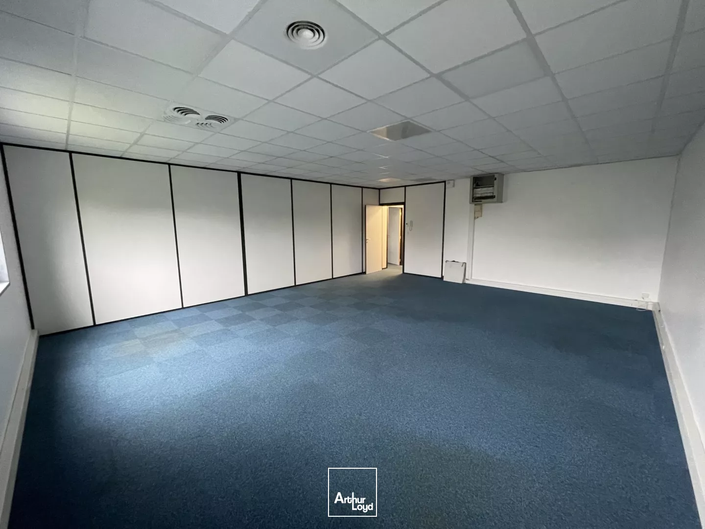 BUREAUX A VENDRE OU À LOUER A NANTES PROCHE PERIPHERIQUE