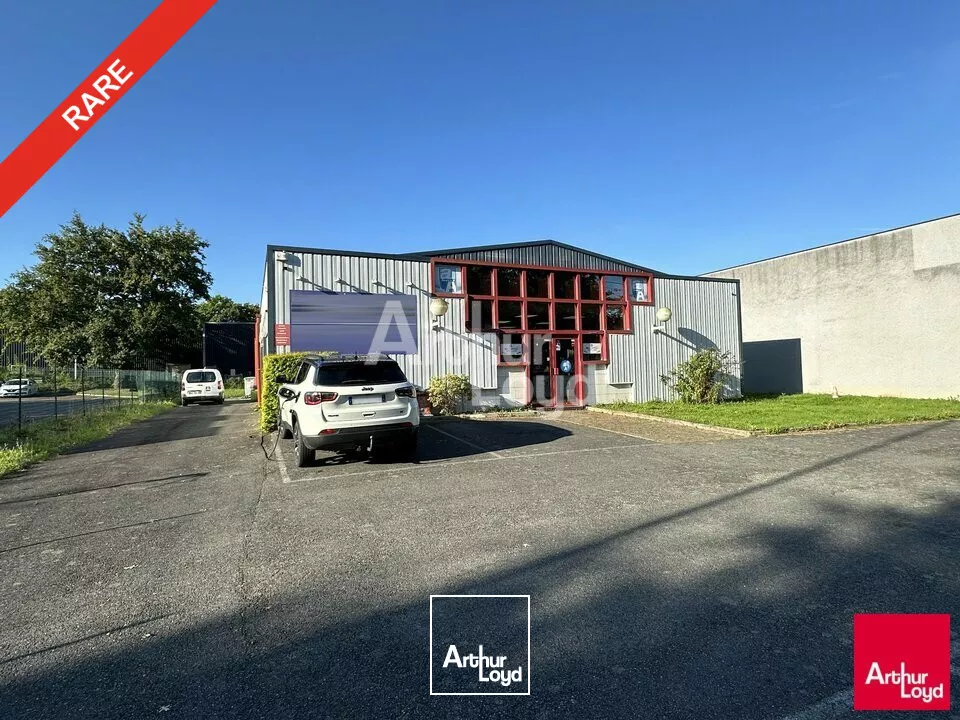 Bâtiment indépendant en plein coeur de la ZI SUD EST