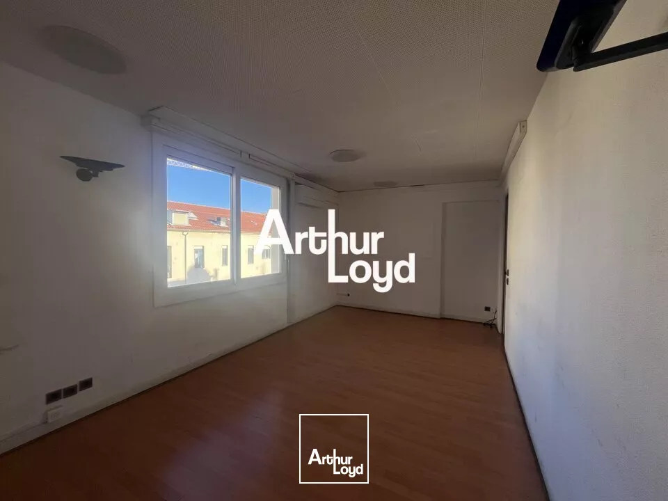 Bureaux situés en centre-ville de Nice 128 m² en R+5