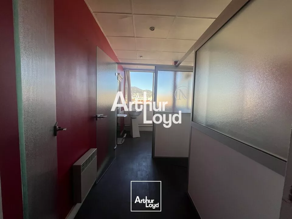 Bureaux situés en centre-ville de Nice 128 m² en R+5