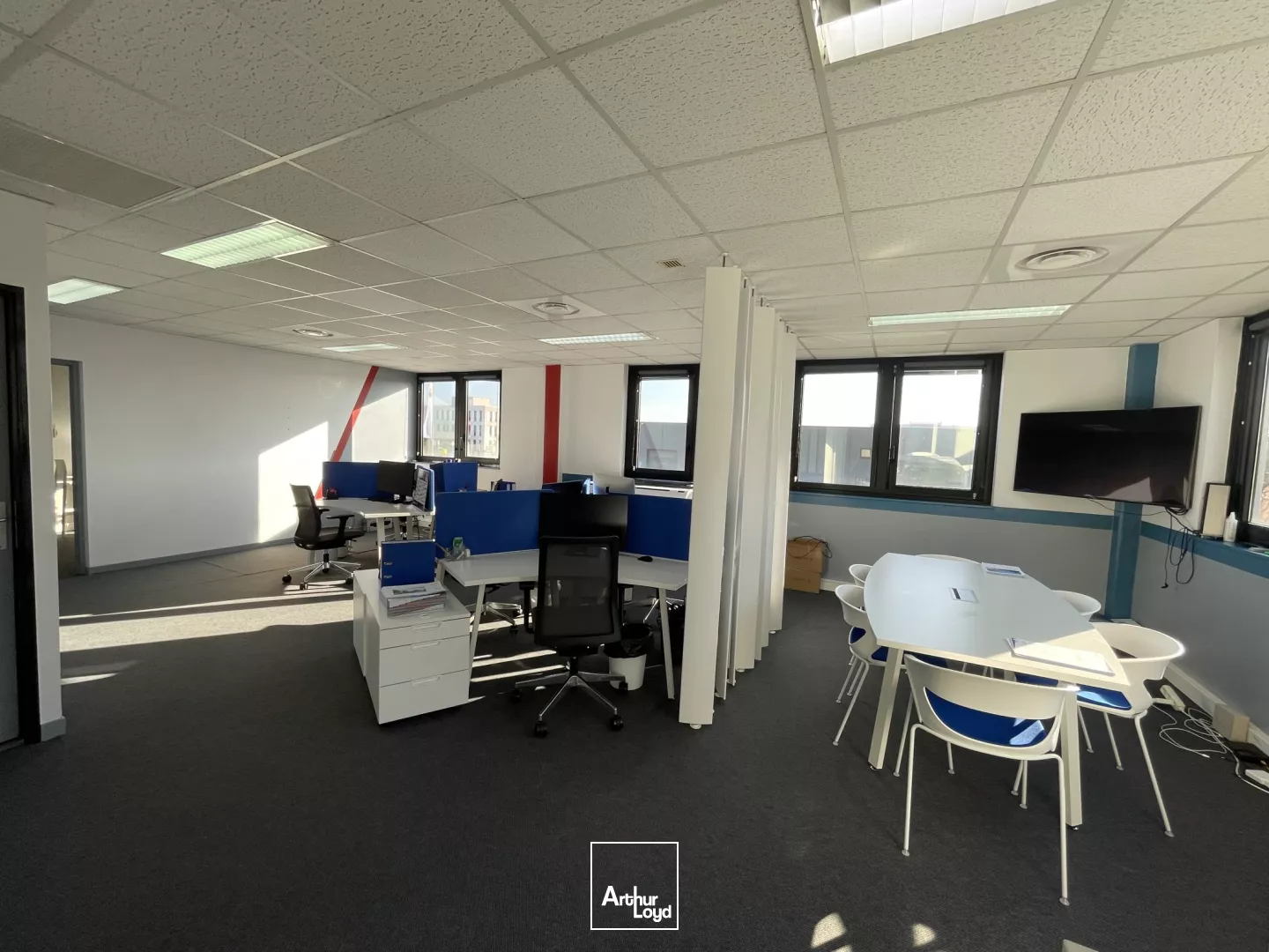 A LOUER PLATEAU DE BUREAUX 153 M2 - COMPIEGNE ZAC DE MERCIERES