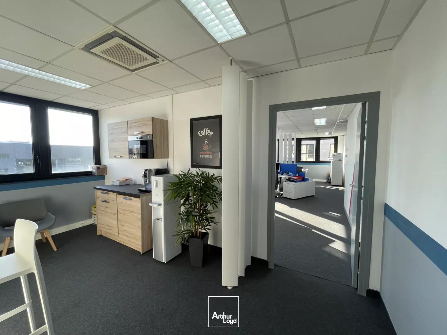 A LOUER PLATEAU DE BUREAUX 153 M2 - COMPIEGNE ZAC DE MERCIERES