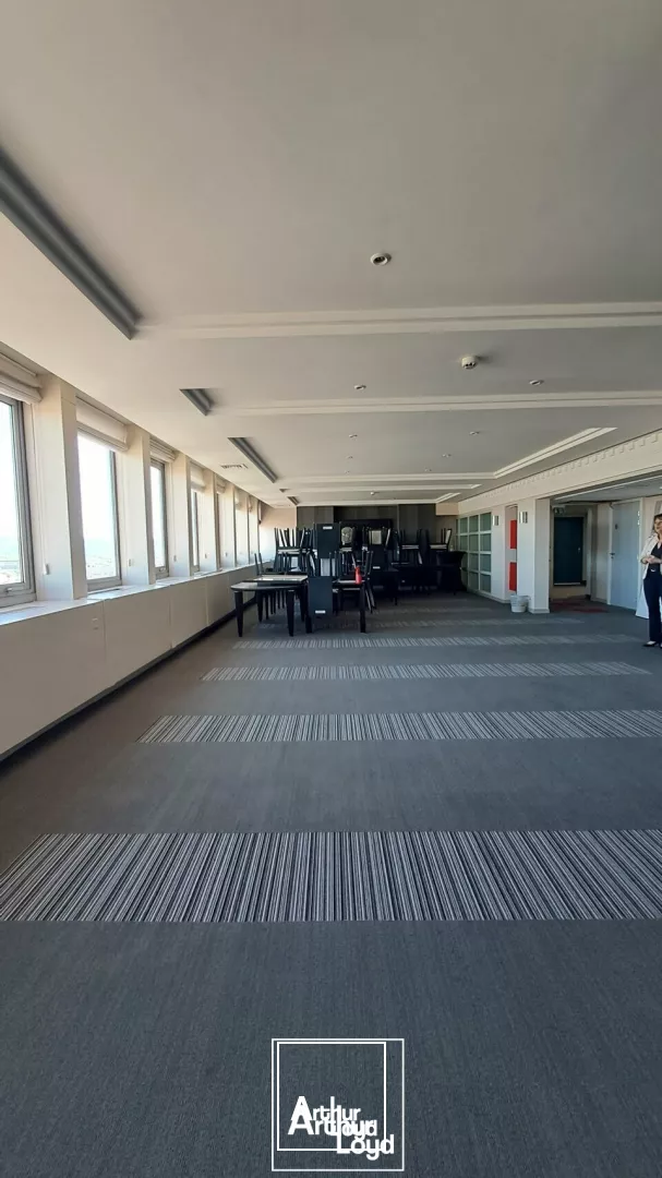 BUREAUX location à BRIVE-LA-GAILLARDE 19100