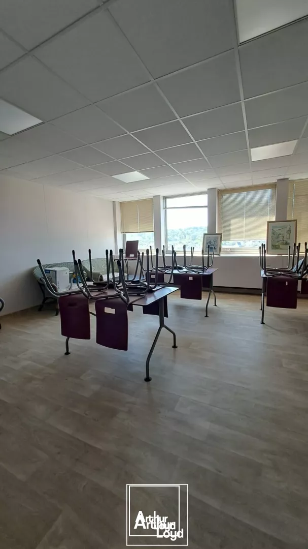 BUREAUX location à BRIVE-LA-GAILLARDE 19100