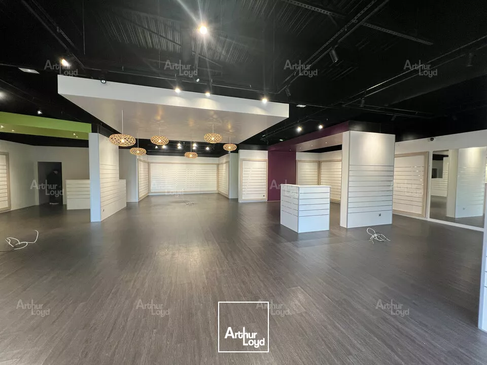 LOCAL COMMERCIAL - À LOUER - BEAUNE