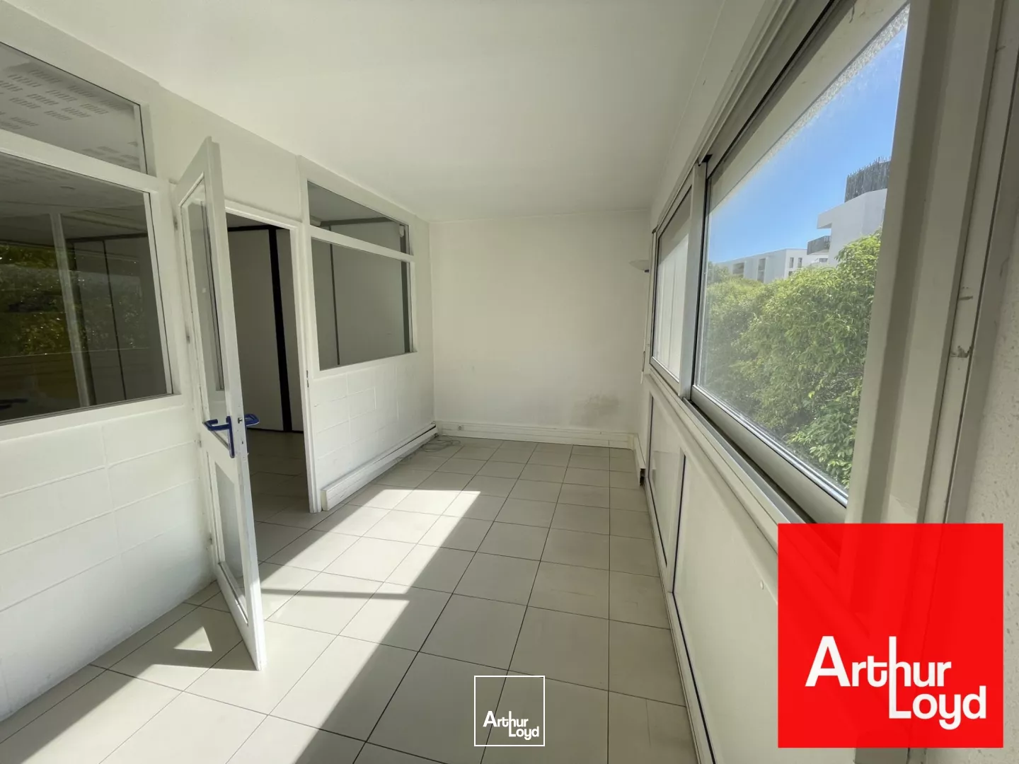 BUREAUX A LOUER - MONTPELLIER PRES D'ARENES