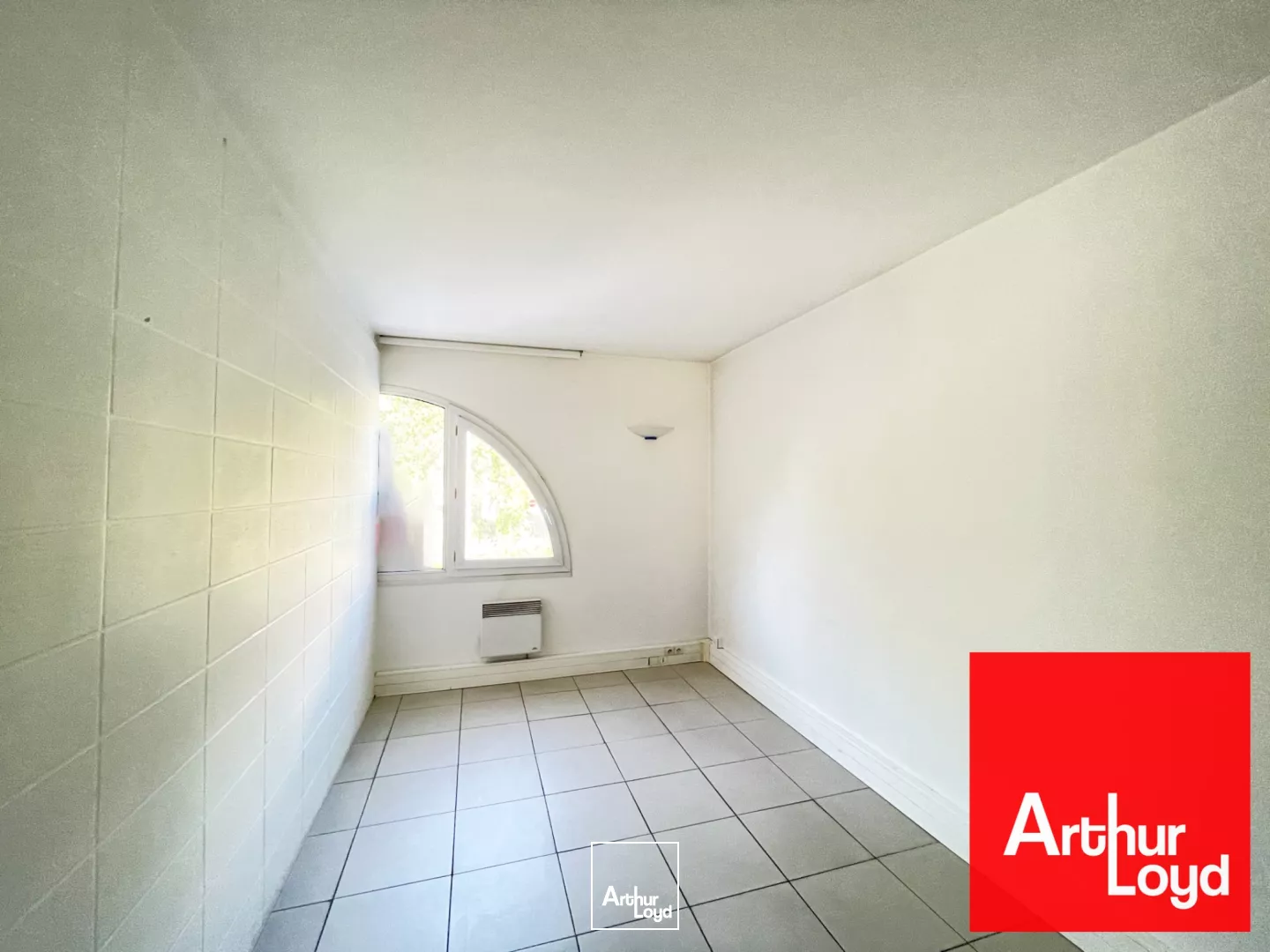 BUREAUX A LOUER - MONTPELLIER PRES D'ARENES