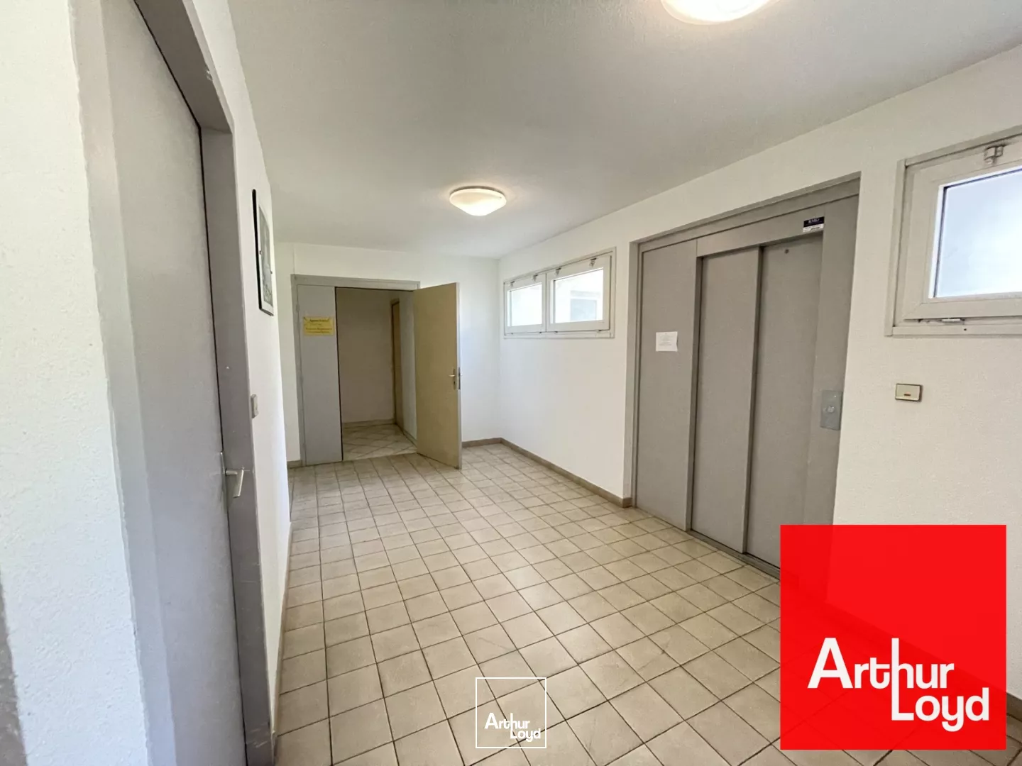 BUREAUX A LOUER - MONTPELLIER PRES D'ARENES