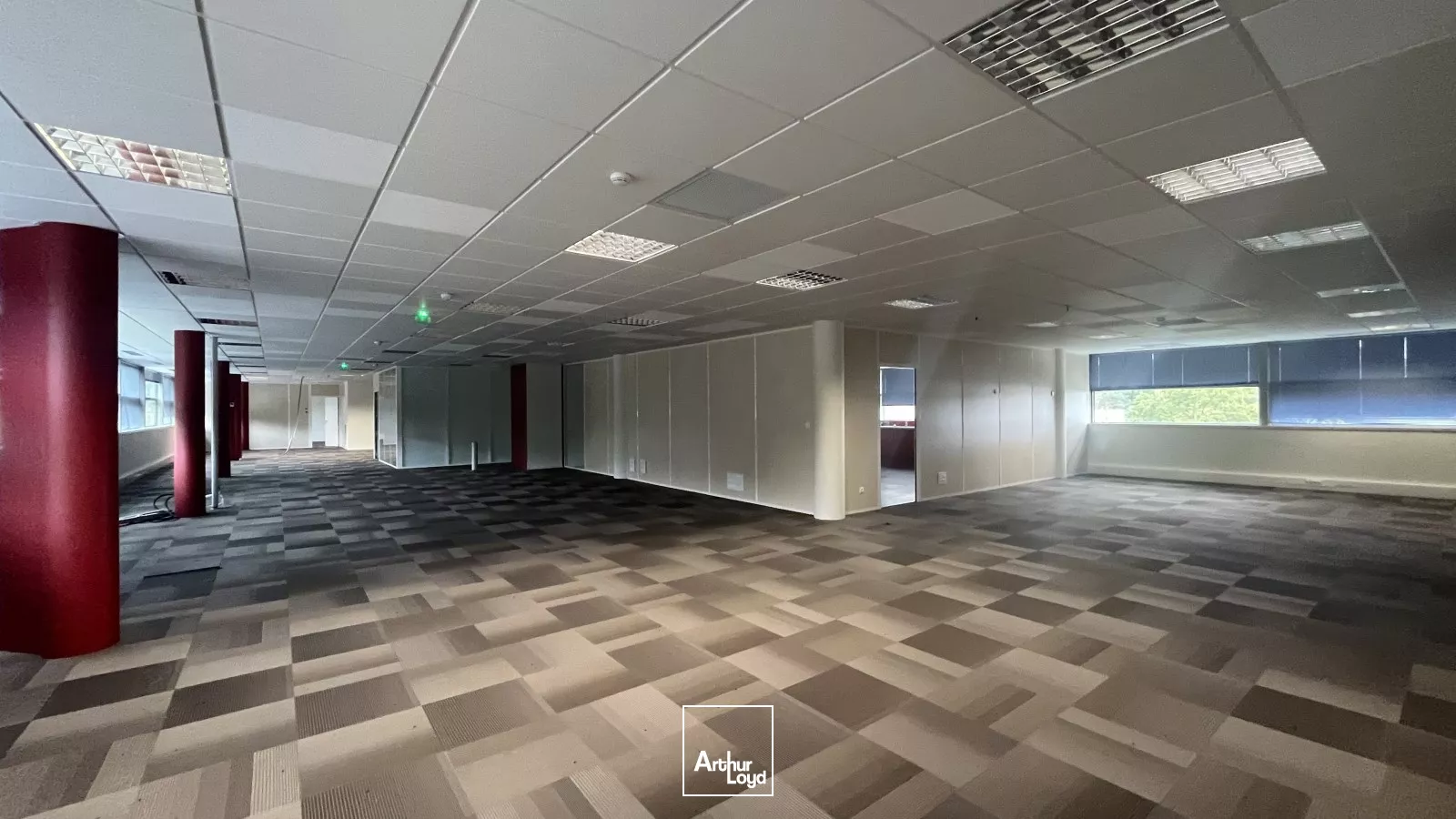 Immeuble de bureaux à vendre d'environ 4 635m2 (SHON) - BOIGNY SUR BIONNE 
