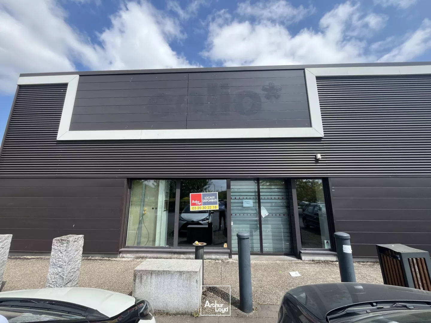 Local commercial à louer à Denain - Visibilité optimale en retail park récent, 253 m² modulables