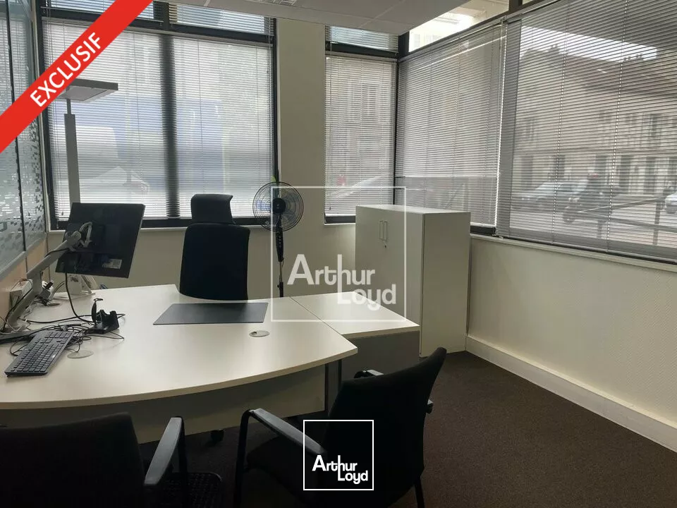 Plateau de bureaux à louer - Ville préfecture