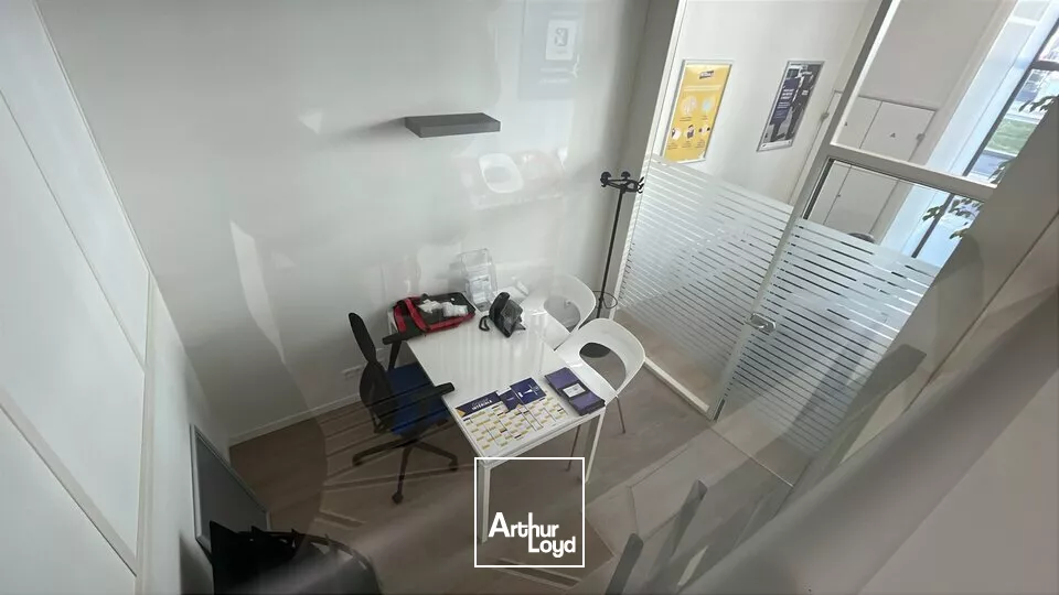 A LOUER  LE HAVRE HÔTEL DE VILLE - 117 M2