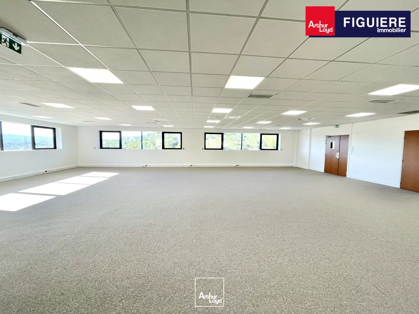 BAISSE DE PRIX ! Bureaux à louer avec un bel environnement naturel à Aix-en-Provence