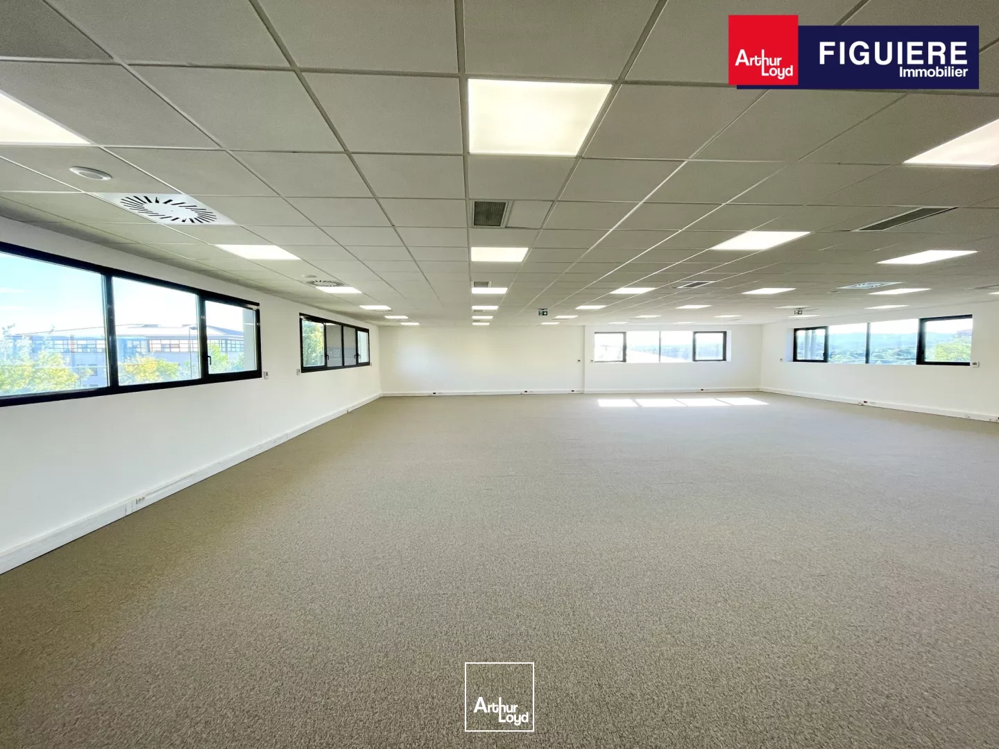 BAISSE DE PRIX ! Bureaux à louer avec un bel environnement naturel à Aix-en-Provence