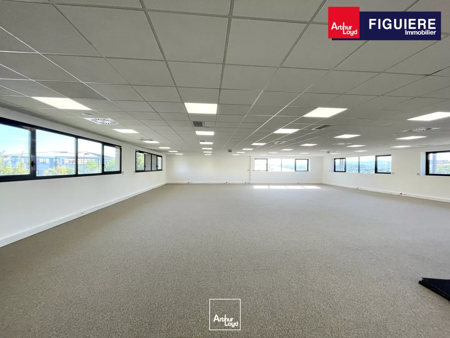 BAISSE DE PRIX ! Bureaux à louer avec un bel environnement naturel à Aix-en-Provence