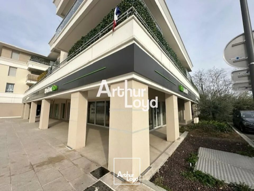 Rare - A vendre local commercial 430 m² Mandelieu la Napoule - Axe très passant